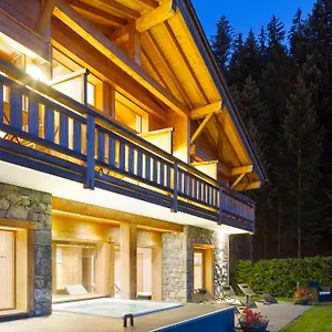 https://hotel-et-spa-le-delta.hotels-rhonealpes.com