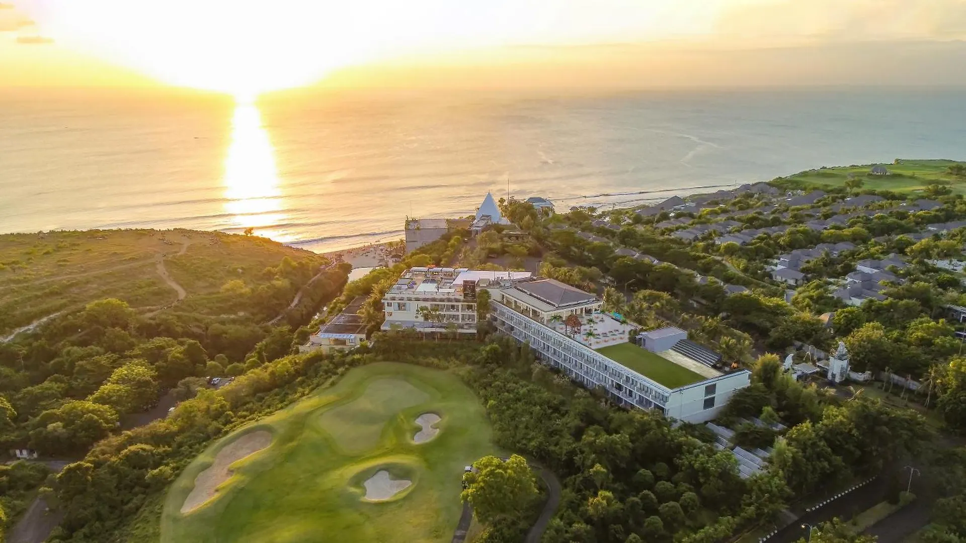 Uluwatu Klapa Resort מלון